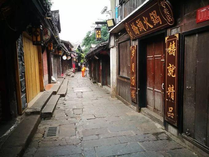 工作压力应向恋人倾诉吗？